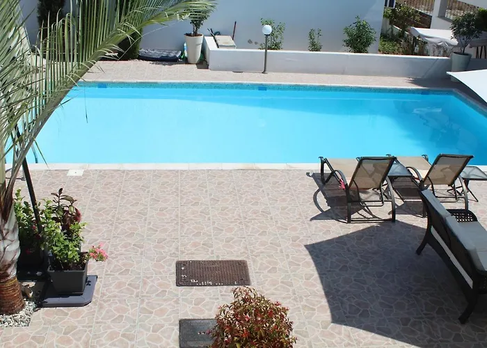 펜션 Estia Luxury Maisonette 파포스